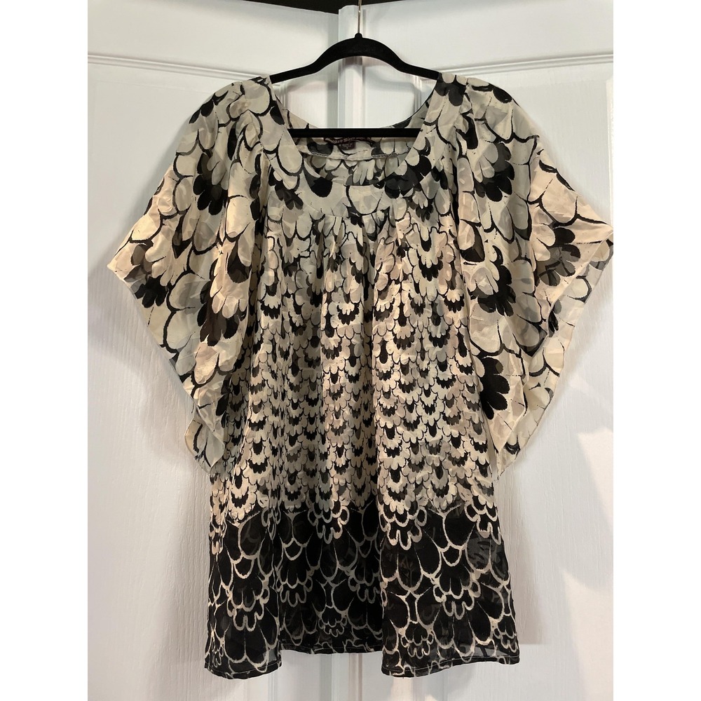 Sienna Rose Shirt Womens Small Black White Petal Print Dolman Sleeve Tunic Top